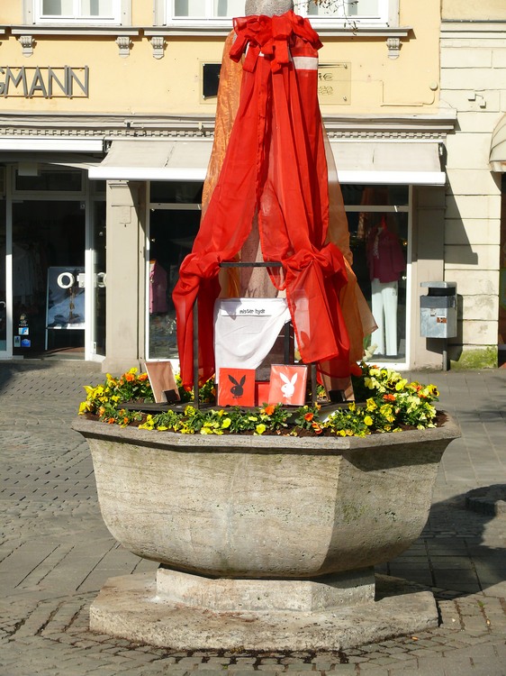2009_osterbrunnen_127.jpg