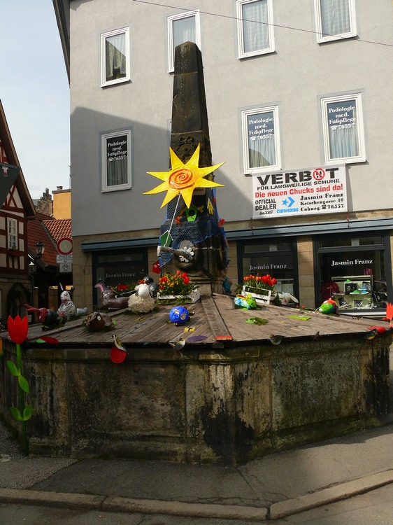 2010_osterbrunnen_coburg_006.jpg