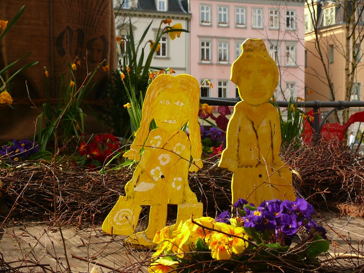 2010_osterbrunnen_coburg_015.jpg