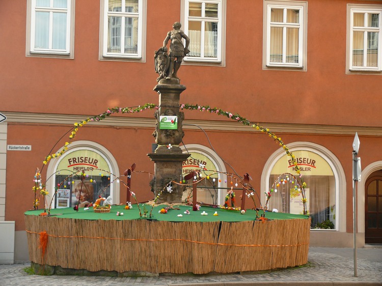 2010_osterbrunnen_coburg_066.jpg