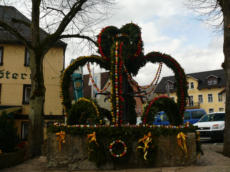 2010_osterbrunnen_fraenkische-schweiz_043.jpg