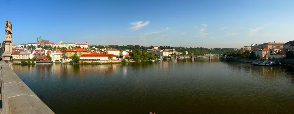 Prag / Panorama 1 - Panorama von der Karlsbrücke